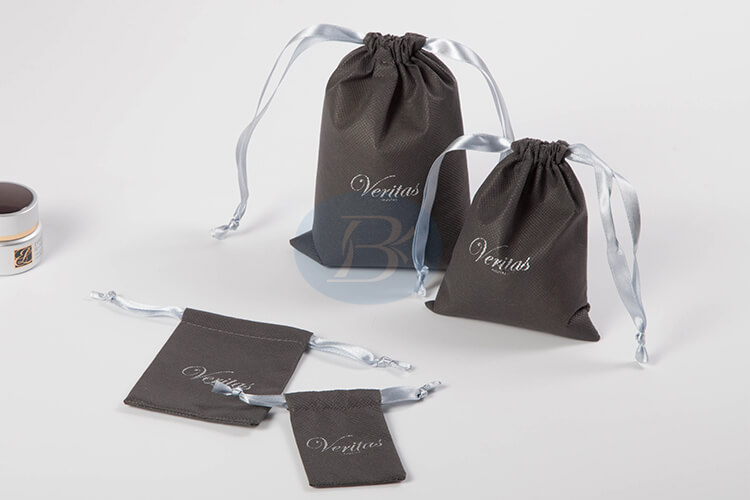 custom luxury black gift bags manufacturer