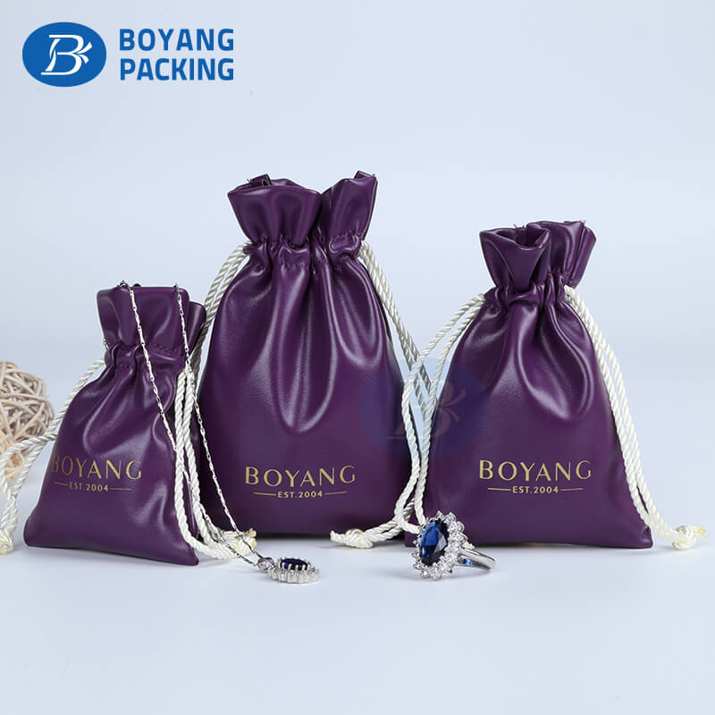 custom gift bags wholesale