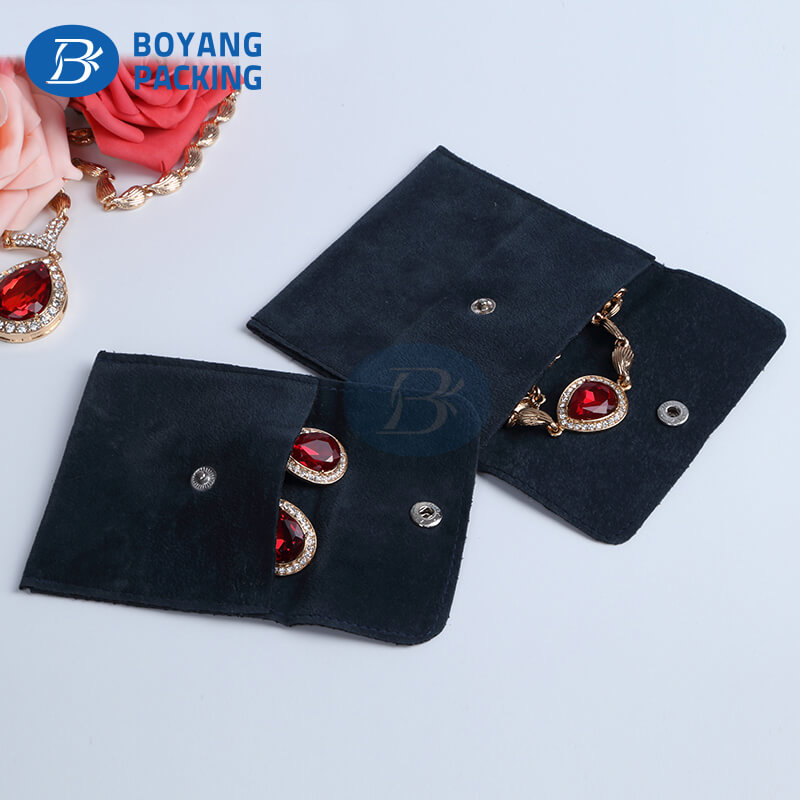 velvet pouches wholesale