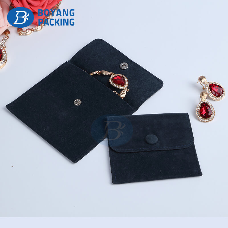 velvet pouches wholesale