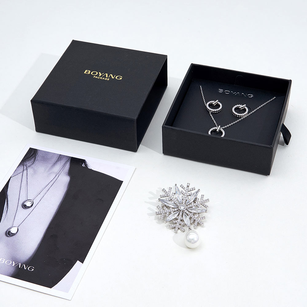 custom black paper jewelry packaging box