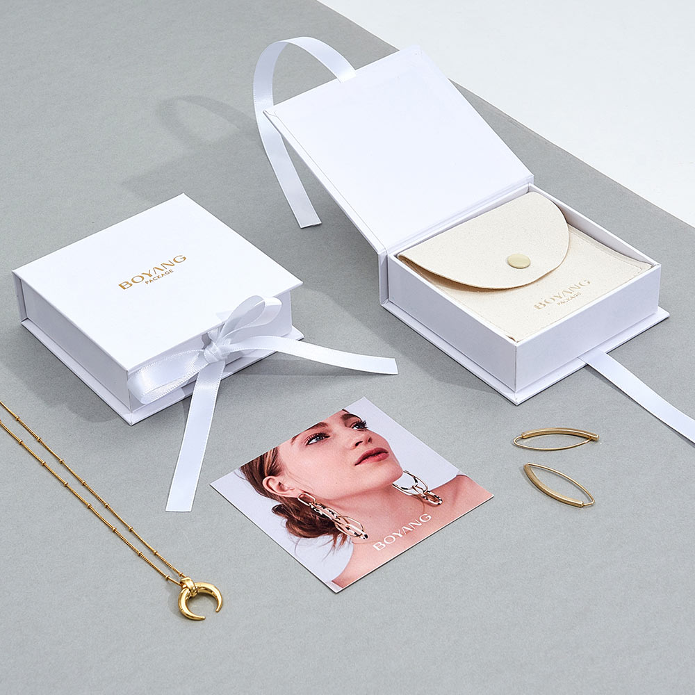 custom white jewelry packaging box